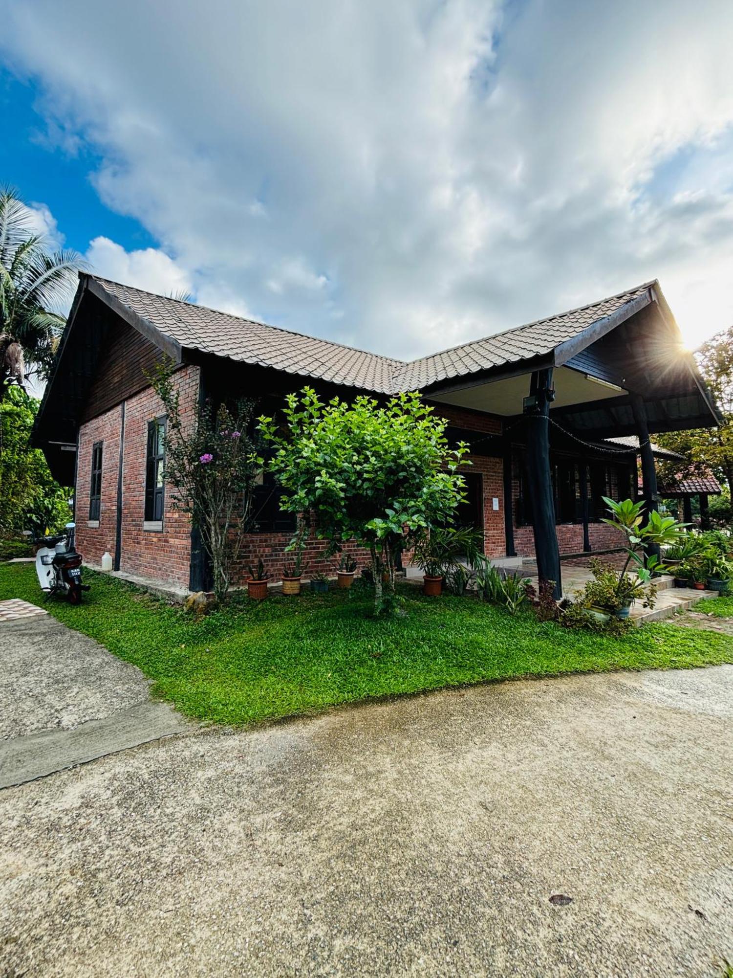 Padimas Villa @Datai Valley Exterior photo