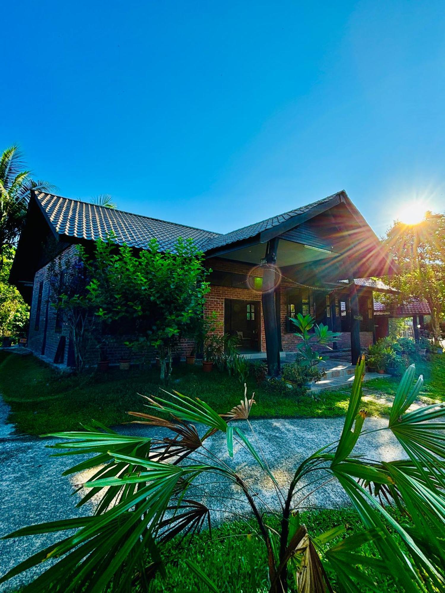 Padimas Villa @Datai Valley Exterior photo